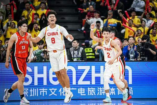 hth-晚上10点官宣！中国男篮公布21人名单：赵睿、徐杰领衔，周琦落选